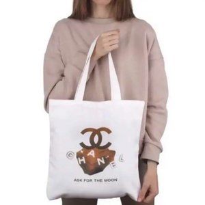 CHANEL TOTE BAG “ask for the moon” authentic